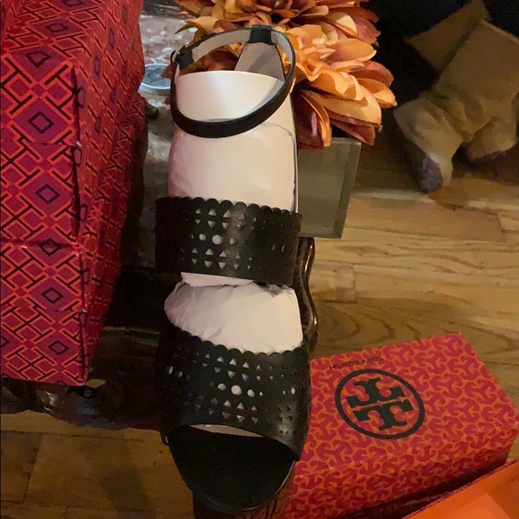 Shoes - Picture 3 of 3